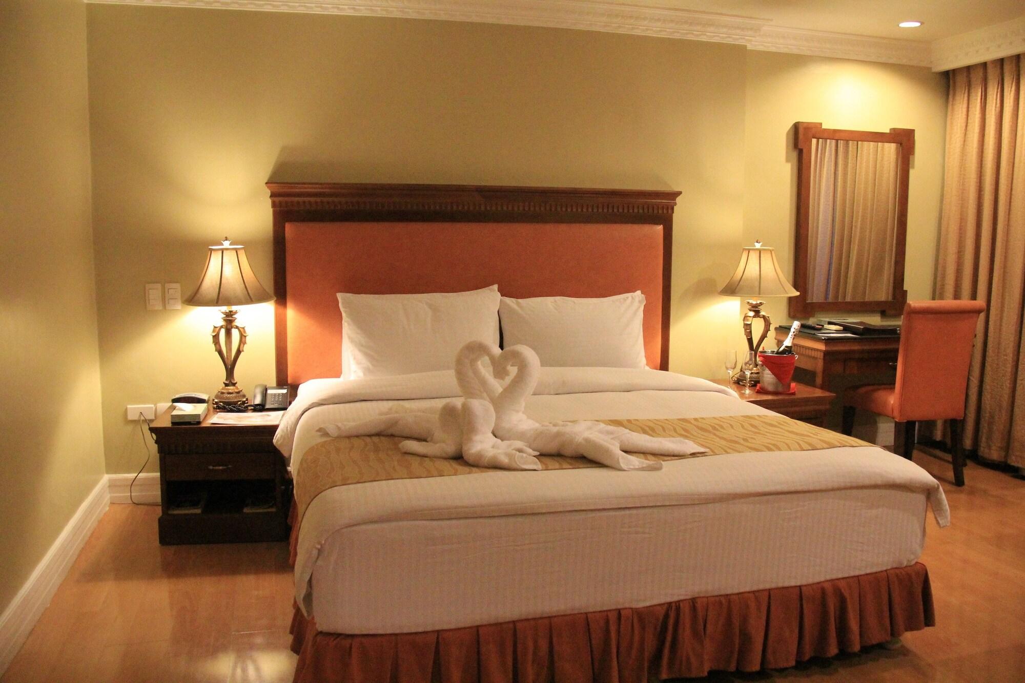 Savannah Resort Hotel Анхелес Экстерьер фото