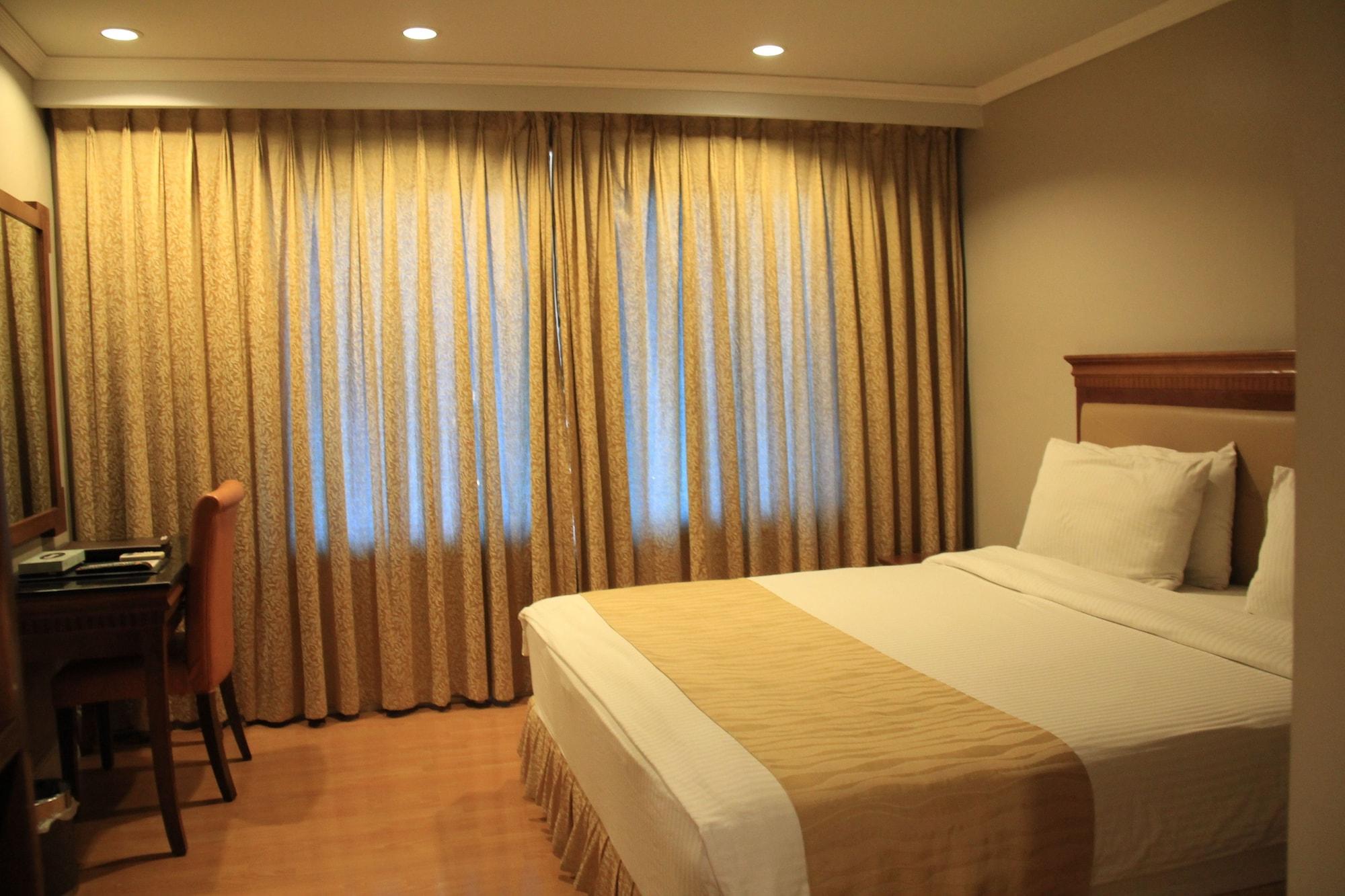 Savannah Resort Hotel Анхелес Экстерьер фото