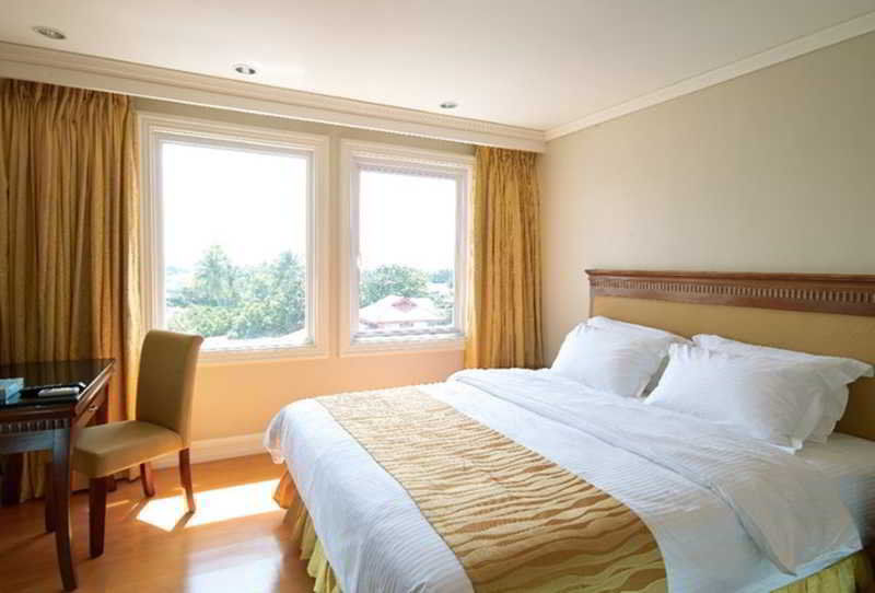 Savannah Resort Hotel Анхелес Экстерьер фото